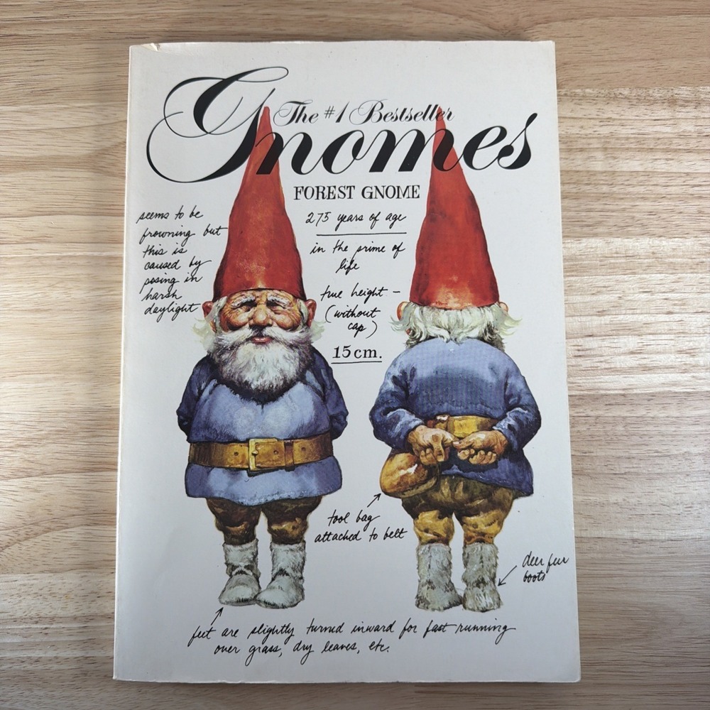 Gnomes by Rien Poortvliet and Wil Huygen 1977 Illustrated Hardcover Book DJ